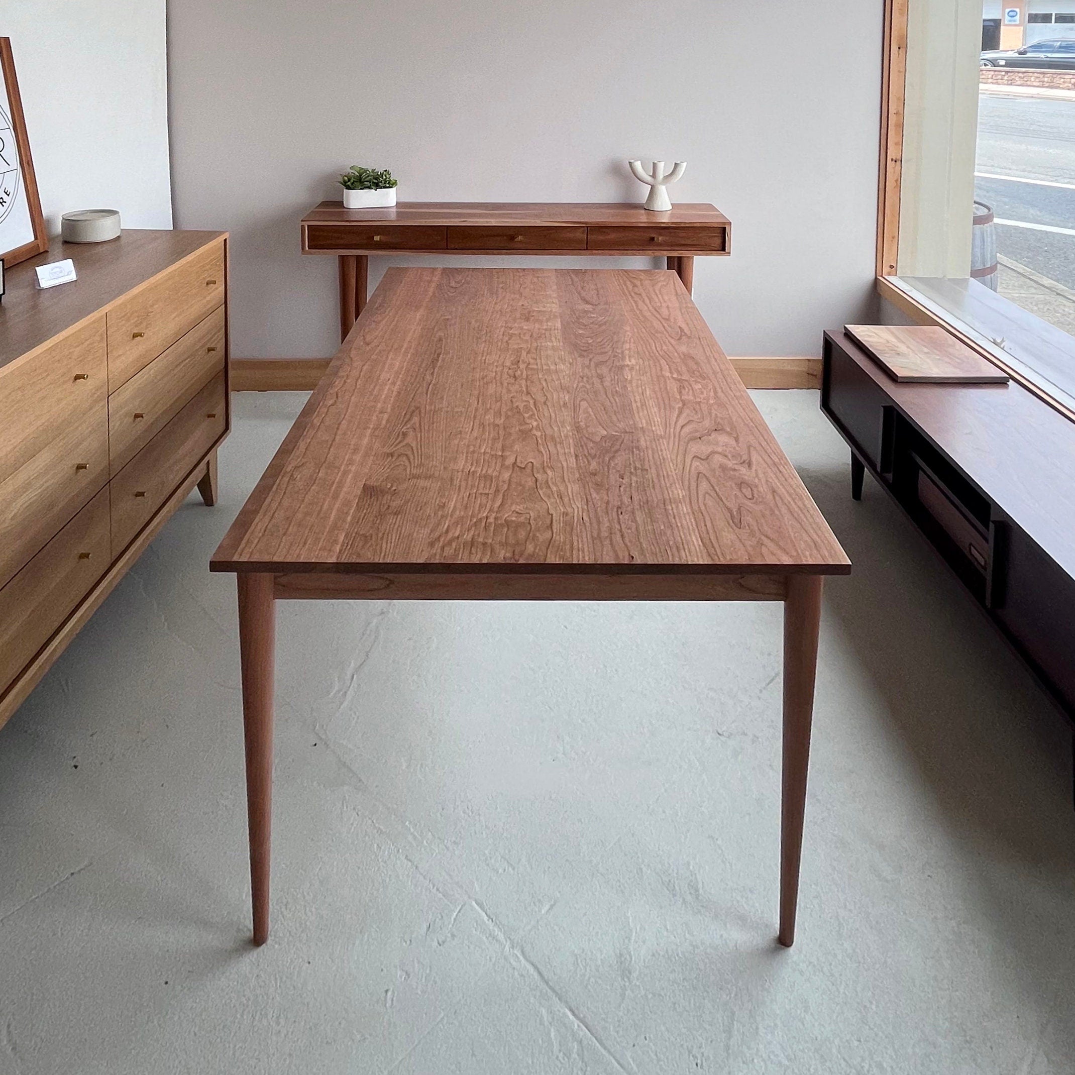 Watson Cherry Dining Table — detail view 3