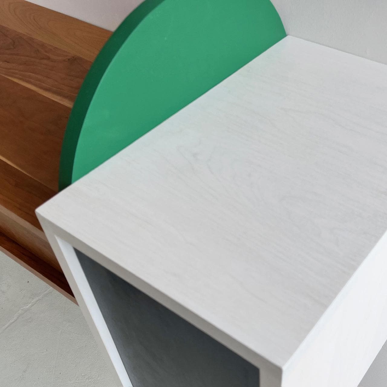 Ferris Mixed-Material Console Table — detail view 6