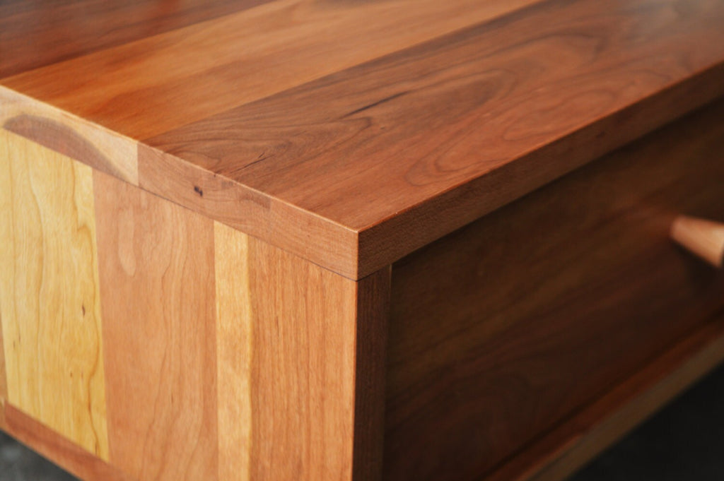 Oxelaand Cherry Coffee Table with Drawers — detail view 2