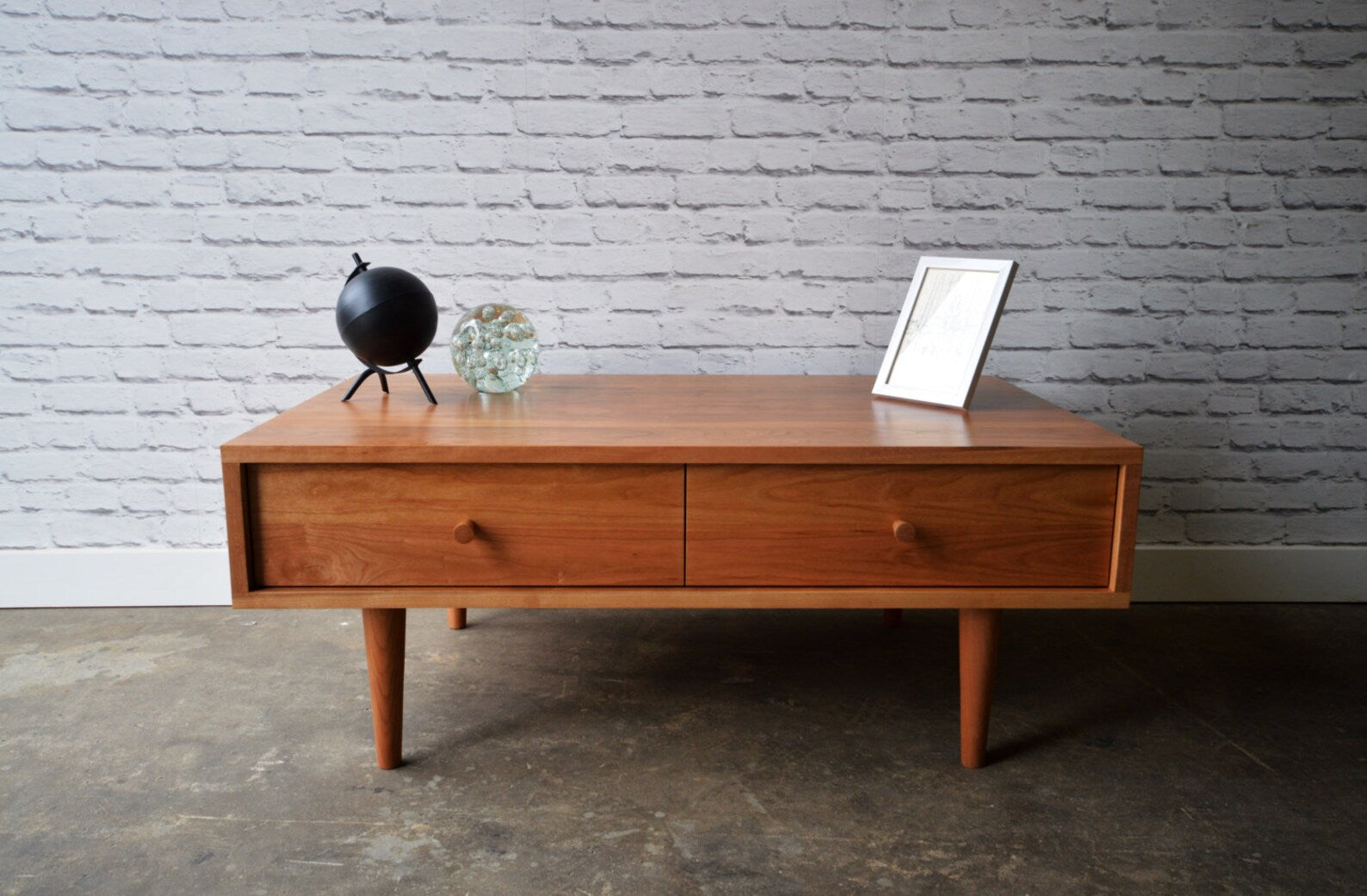 Oxelaand cherry coffee table